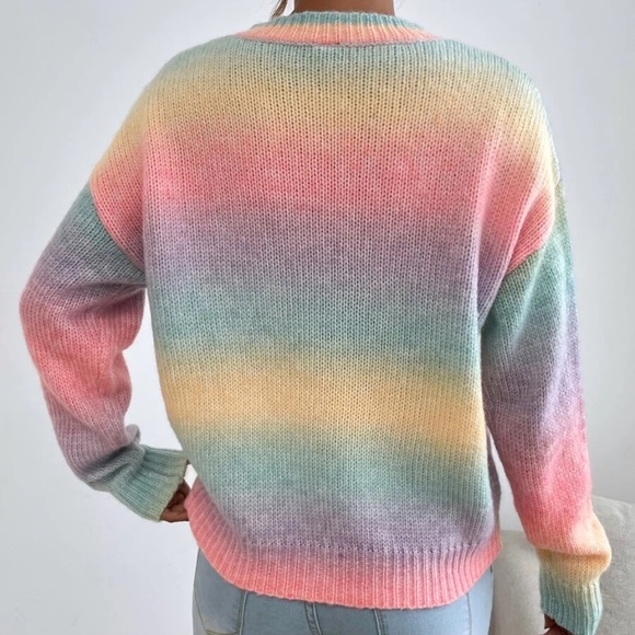 Cozy Colorful Oversized ombre Sweater - Picture 3 of 4